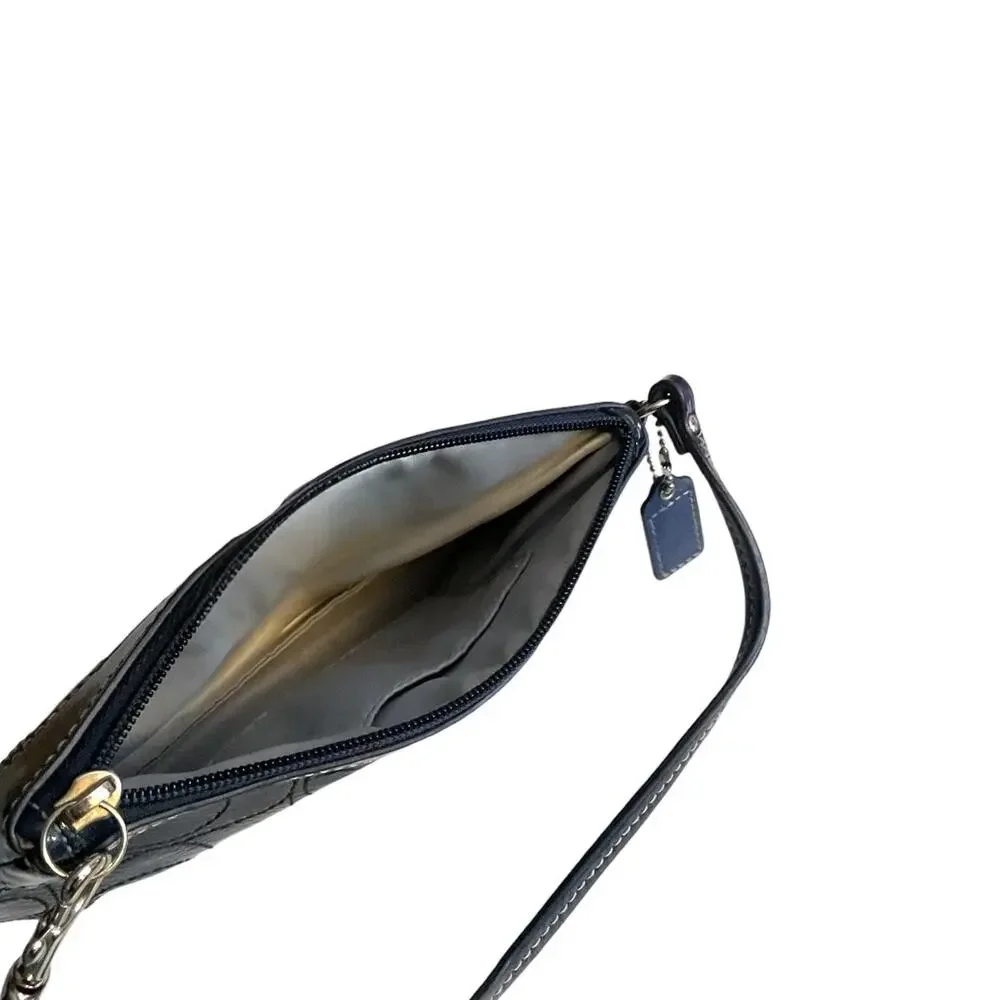 Coach Purse Dark‎ Blue Patent Leather Wristlet Clutch Eyelet Logo Zip Strap